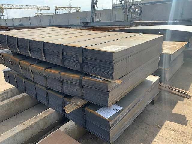 Лист стальной горячекатаный фото 2