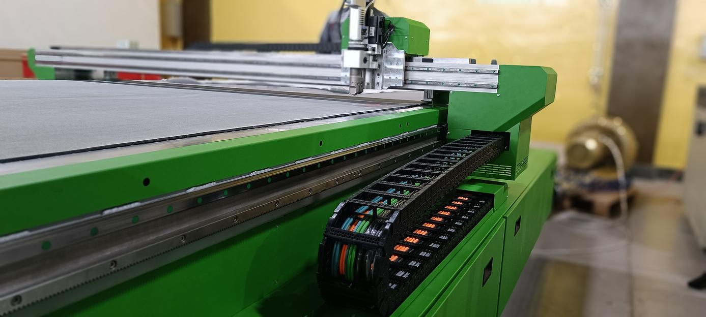 Планшетный режущий плоттер Proficut SRKS фото 2