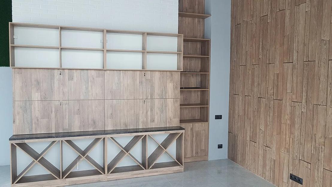 Изготовление мебели для отдела разливных напитков на заказ фото 2