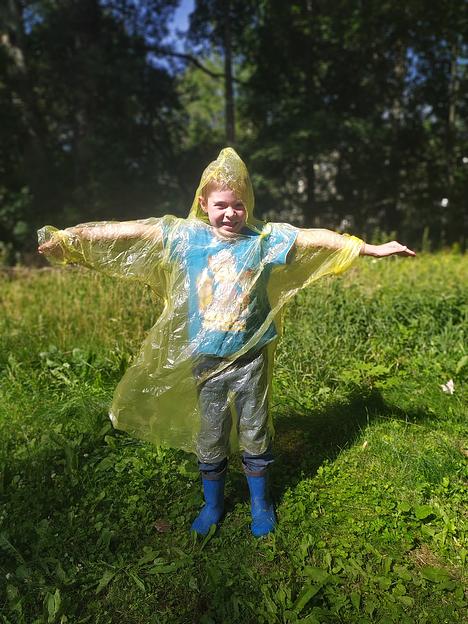 Детский одноразовый дождевик без застёжки фото 1