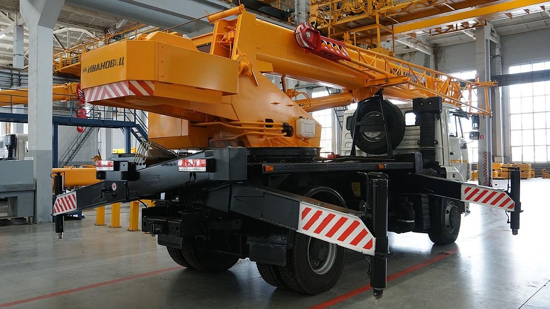 Автомобильный кран КС-35714К-3 Ивановец фото 8