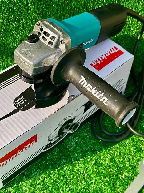 Угловая шлифмашина Makita 9558 HN фото 2