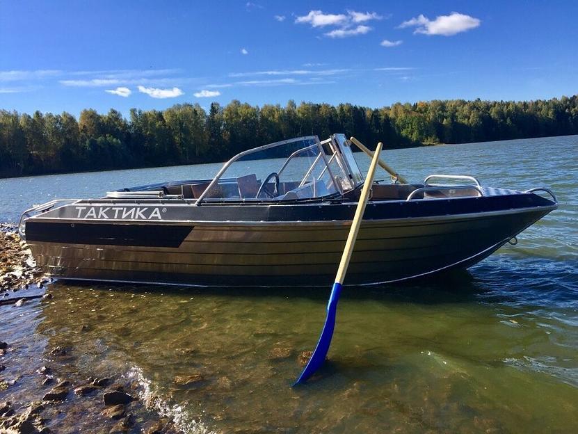 Алюминиевый катер Тактика 390 DC, 390*150*75 см фото 2