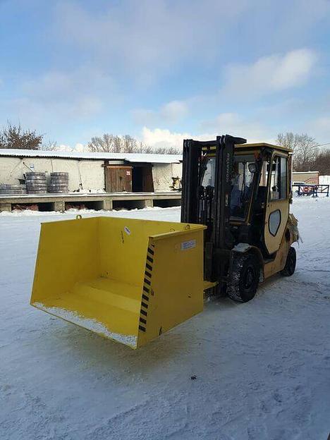 Ковш коммунальный на вилочный погрузчик КК-1.2В фото 1