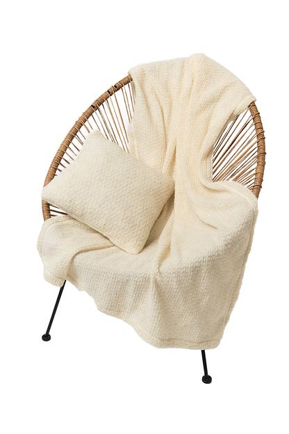 Комплект Woollamb подушка 40×40 см + плед 100×140 см букле, цвет ваниль, опт фото 1