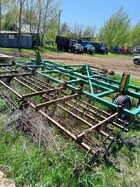 Культиватор сплошной обработки универсальный модель КСУ-617 фото 1