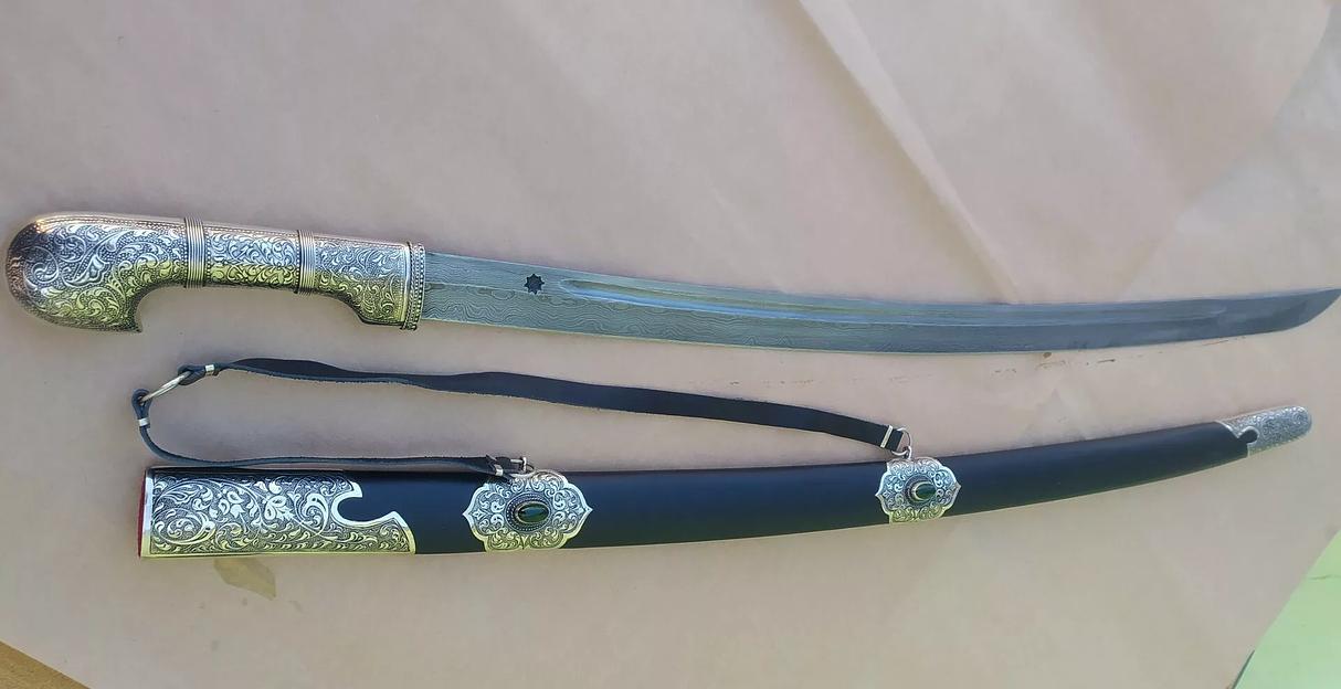 Шашка из дамасской стали со вставками из мельхиора фото 4