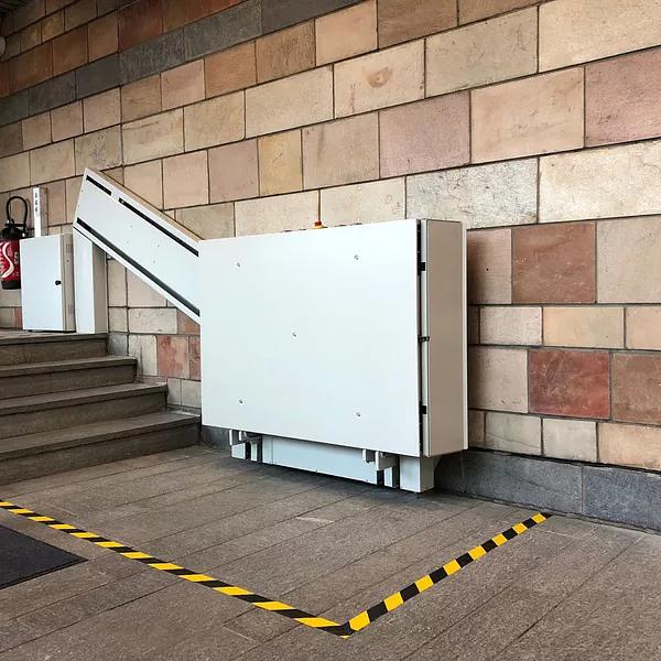 Подъёмник для инвалидов модель SV200 / SV-300 фото 1