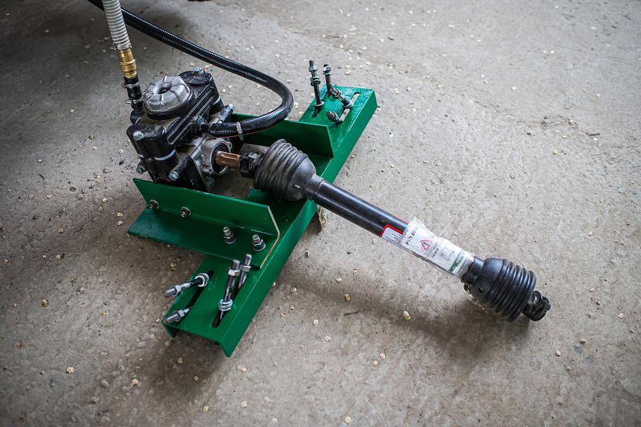 Культиватор навесной для высокостебельных культур КРК-5,6 фото 5