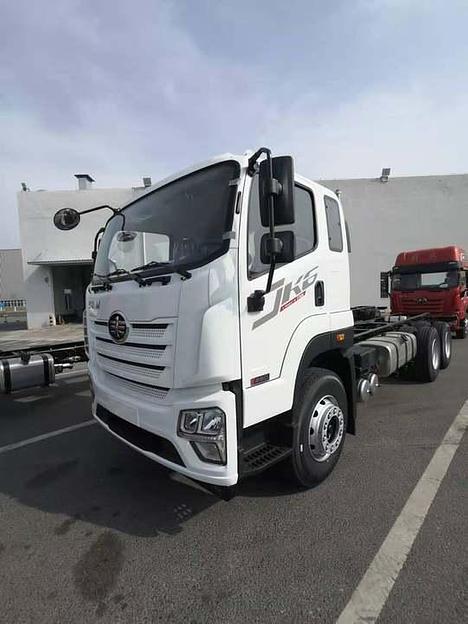 Шасси 6х4 FAW кабина JK6 фото 1