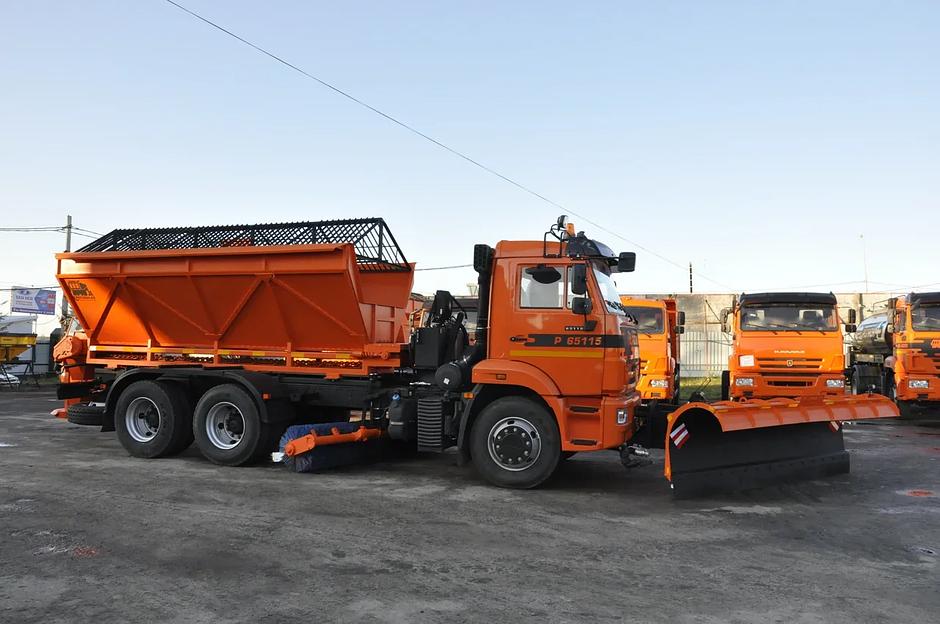 Комбинированная дорожная машина на шасси Камаз-65115 фото 2