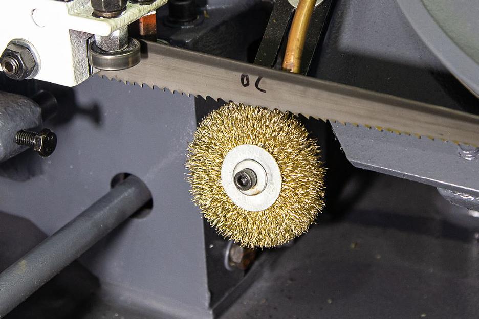 Полуавтоматический ленточнопильный станок MGH-200 фото 7