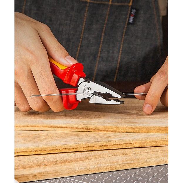 Диэлектрические комбинированные плоскогубцы Deli DL512006 160мм, сталь Cr-V, сертификат VDE для работ под напряжением до 1000 В фото 3