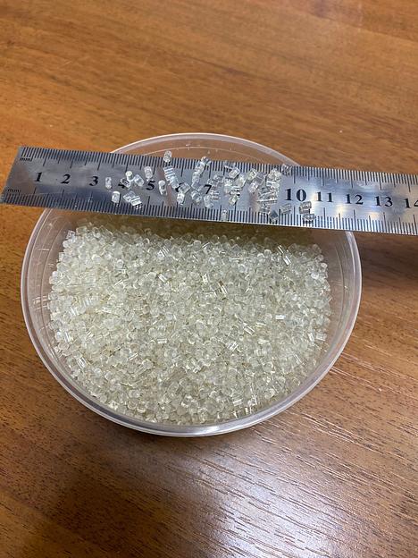 Гранулы полистирола 585 общего назначения белые фото 1