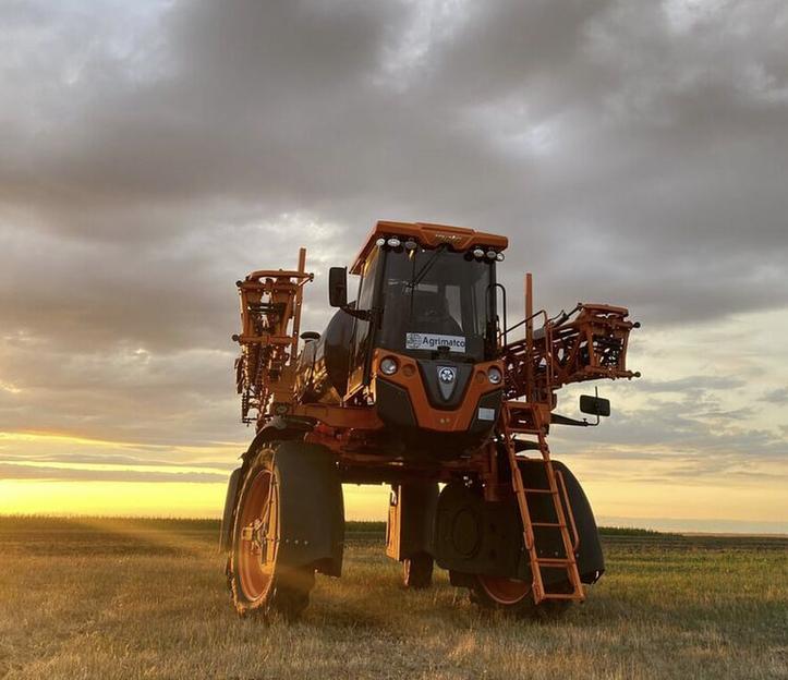 Опрыскиватель самоходный Jacto Uniport 4530 фото 3