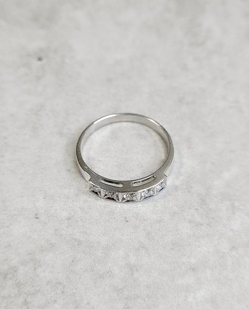 Серебряное кольцо с крупными фианитами 925 фото 3