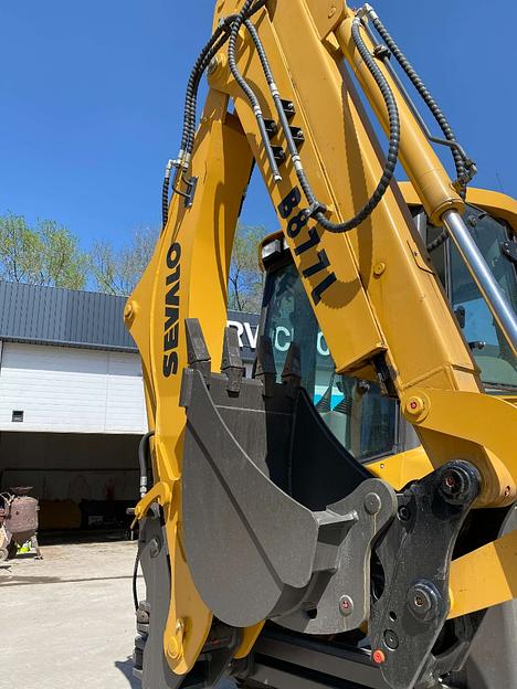 Экскаватор-погрузчик B877L Sevalo фото 6