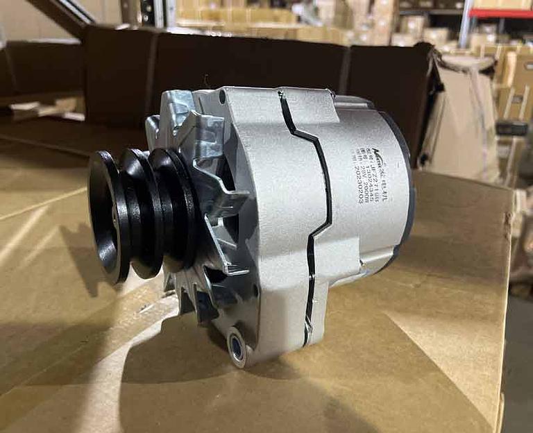 Генератор 28V 55A Deutz TD226/WP6G 13024345 фото 1