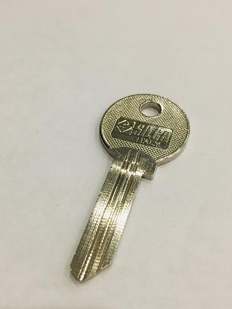 Заготовка ключа FB-6R фото 1