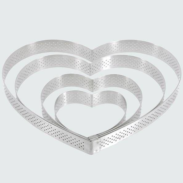 Форма кондитерская "Сердце" d=18 см. 400 мл. перфорир. нерж. De Buyer /1/ фото 1