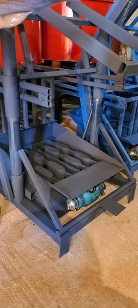 Станок для евроблока на 2 блока с прессом фото 1