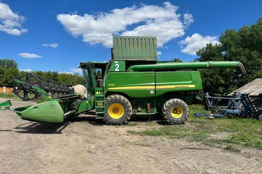 Комбайн John Deere S690 2008 фото 1