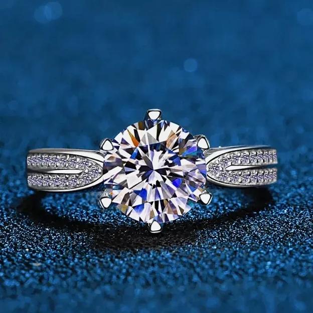 Серебряное кольцо «Элизи» с фианитами фото 1