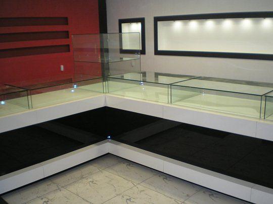 Изготовление витрин и торговых прилавков на заказ Чита фото 1