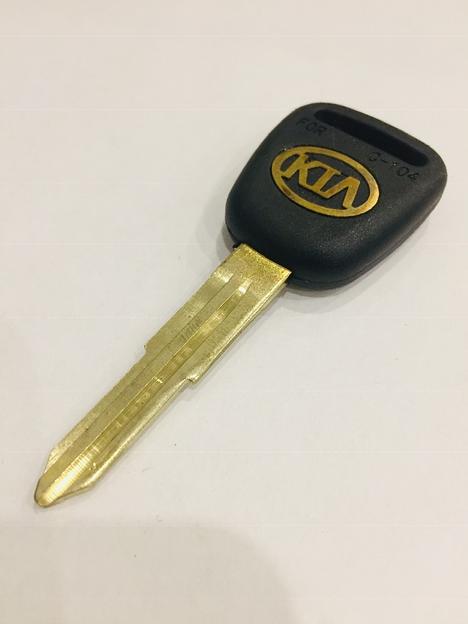 Заготовка автомобильного ключа без чипа С-105 фото 1