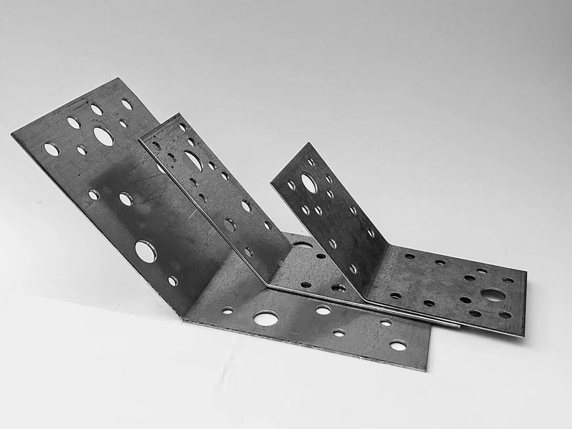 Уголок крепежный ADS-PROFILE 135 градусов 105×105×90 ОПТ фото 1