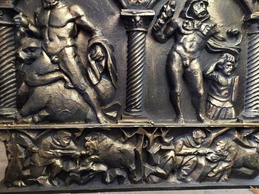 Фигура из стеклопластика «Щиты и малые театральные декорации» фото 3