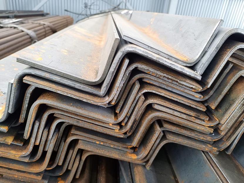 Уголок гнутый 125х80х10 ст3 опт фото 1