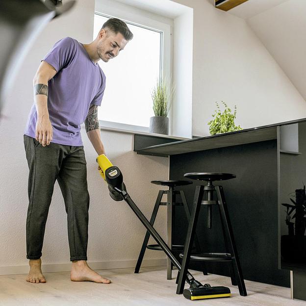 Аккумуляторный пылесос Premium KARCHER VC 4 Cordless myHome фото 2