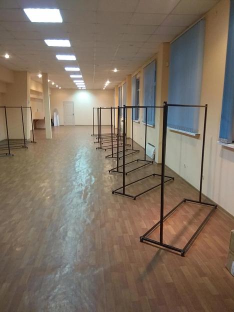 Аренда вешалок и рейлов для одежды ОПТ фото 2