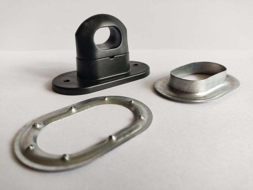 Скоба пластиковая поворотная разных цвветов фото 7