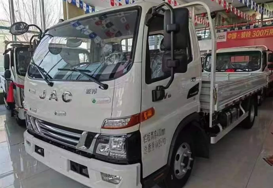 Грузовой автомобиль Jianghuai HFC1048P31K4C7S фото 1