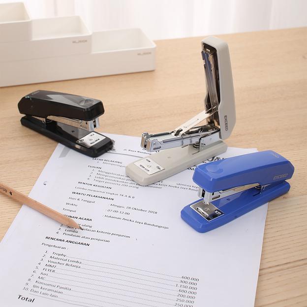 Степлер Deli E0300BLUE Exceed 24/6 26/6 (25листов) синий 100скоб металл/пластик коробка фото 8