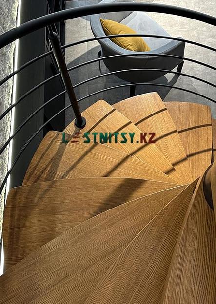 Лестница винтовая под заказ фото 9