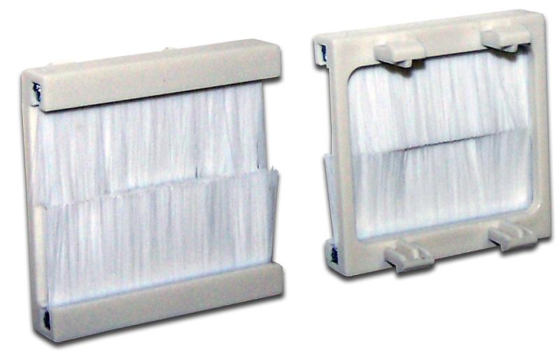 Вставка Lanmaster с щеточным вводом 45х45 (LAN-SIP-23BR-WH) (упак.:1шт) фото 1