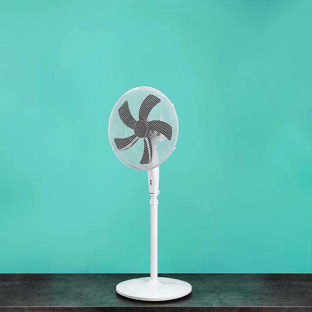 Вентилятор напольный Timberk T-SF1602RC 45Вт скоростей:3 ПДУ белый фото 9