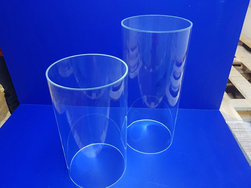 Тумба из оргстекла для интерьера магазина. Мебель из оргстекла на заказ. фото 3