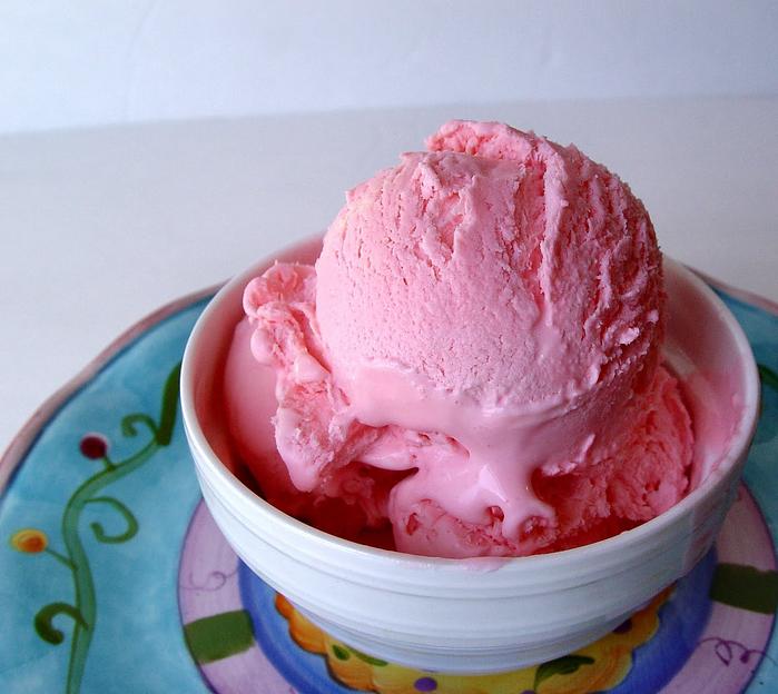 Мороженое в гастроёмкости Лединямка «С ароматом бабл-гам» 2500 г ОПТ фото 2