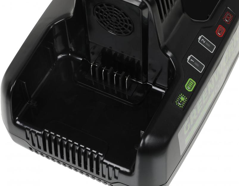 Greenworks Быстрое зарядное устройство для 2-х аккумуляторов Greenworks G82C2, 82V [2939007] фото 6