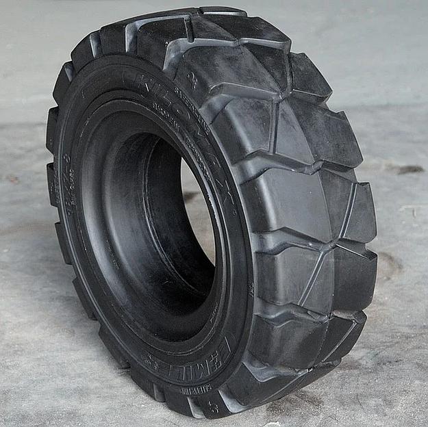 Шина массивная 18X7-8 (180/70-8) 4.33R BKT MAGLIFT STD фото 3