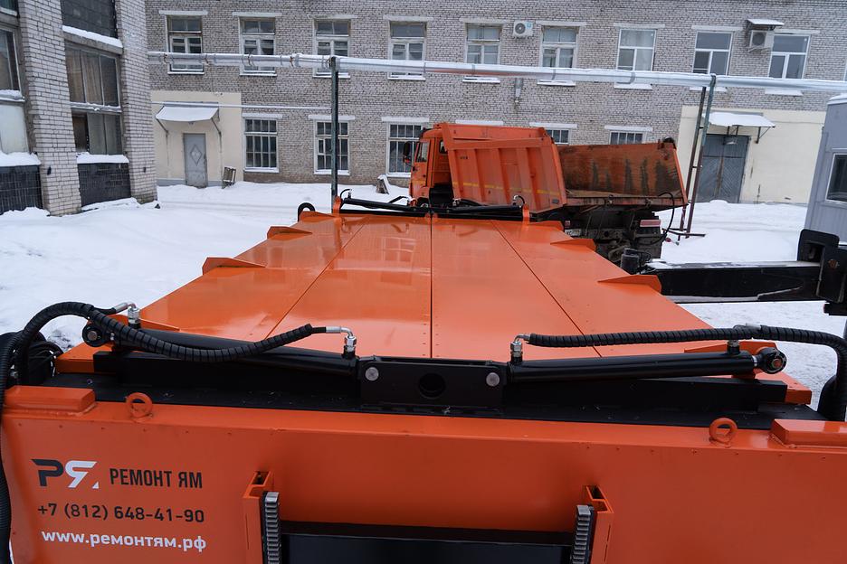 Термос-бункер для асфальта ST 6000 фото 6