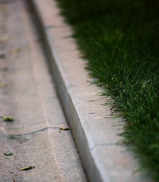 Гранитный бордюр ГП1 ОПТ фото 1