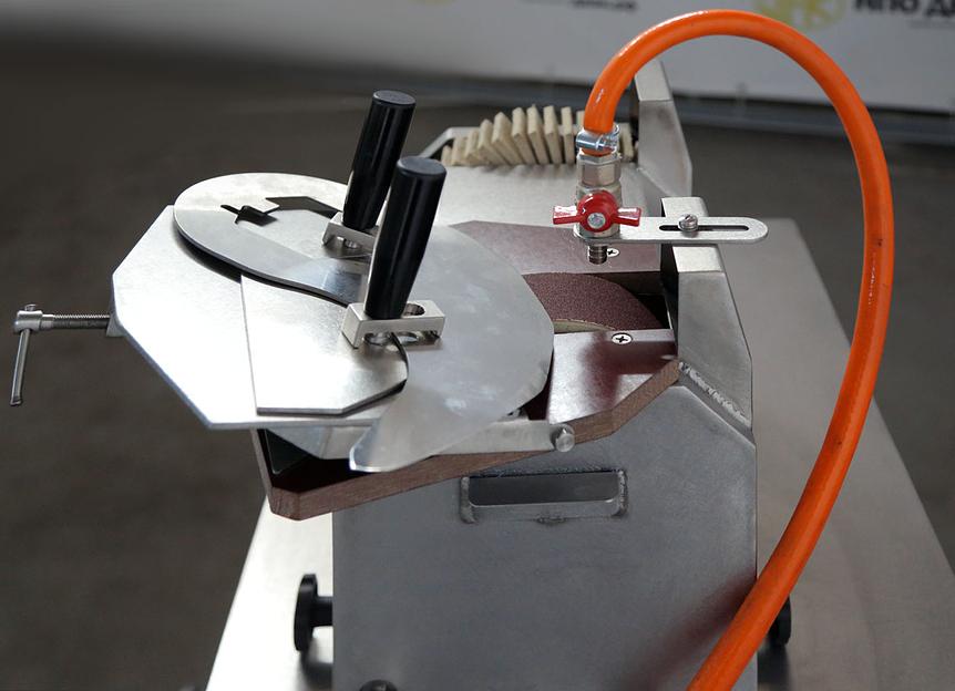 Заточной станок для куттерных ножей СЗК-04УС с охлаждением СОЖ фото 3