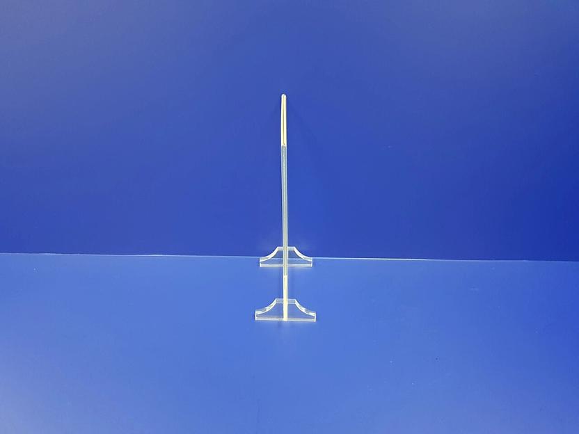 Акриловая подставка под меню формат а5 вертикальная на ножках. фото 3