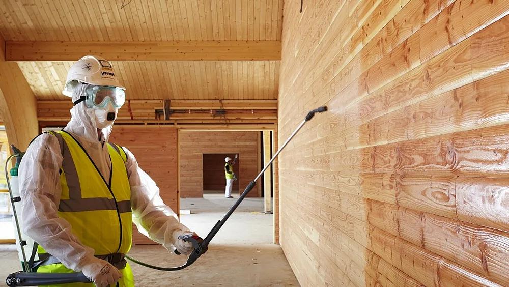 Огнезащитная обработка деревянных конструкций составом ПОС-1 фото 1