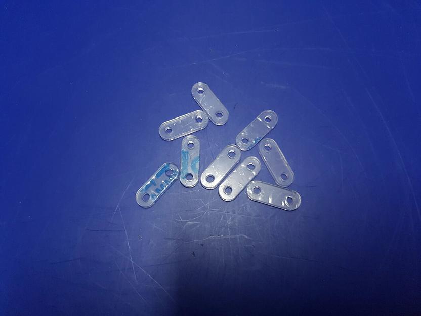 Лазерная резка деталь зажим, материал акриловый пластик. Лазерная резка оптом. фото 1